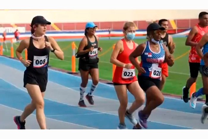 <div align='center'>“ NO SON 100m. ES UNA MARATÓN” <br><br>Javier Martínez-Acha V. <br>Canciller de la República de Panamá</div>